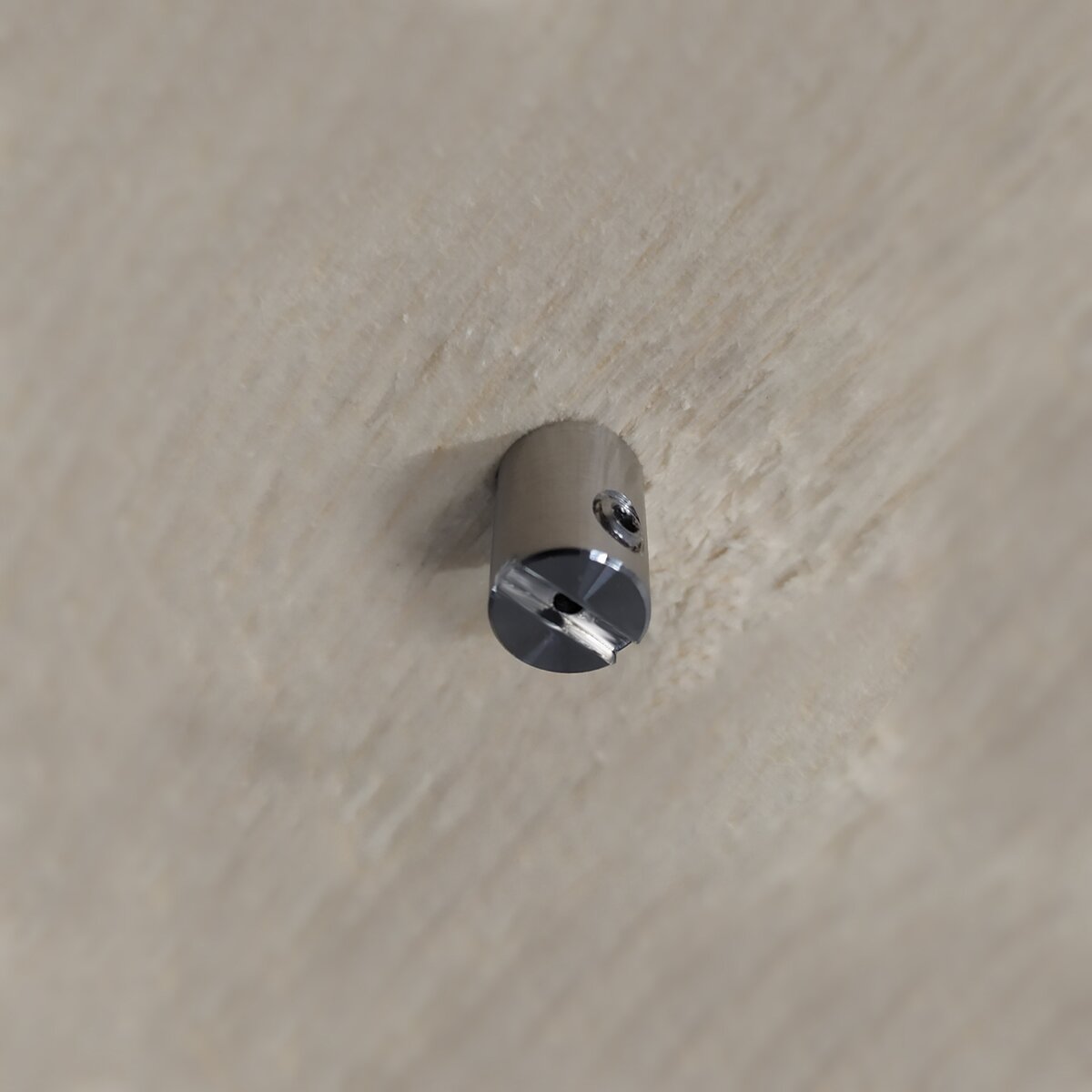Fastener LIN